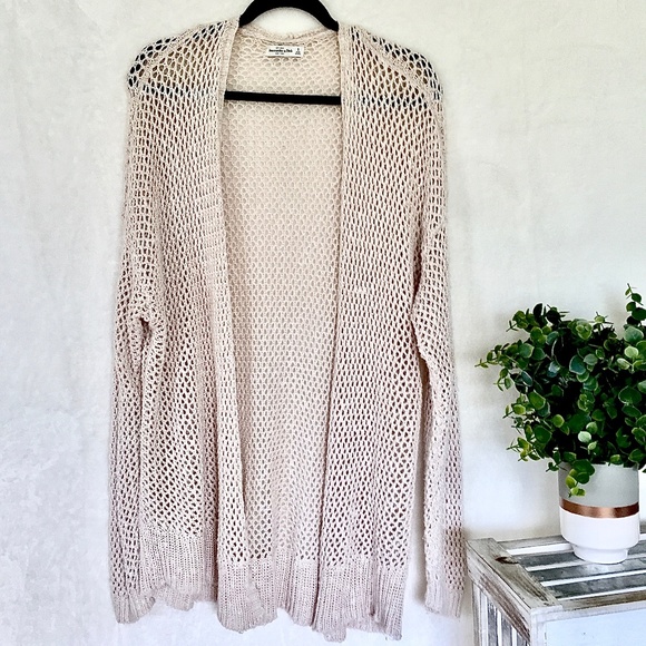 Abercrombie & Fitch Sweaters - Abercrombie & Fitch open knit oversized cardigan.